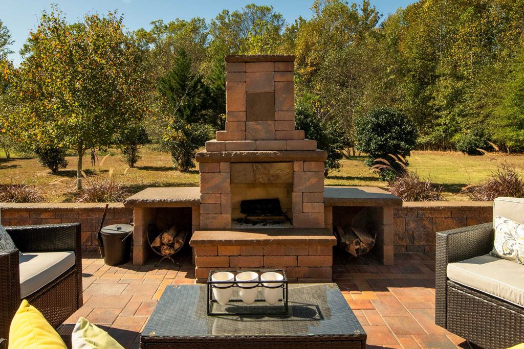 Plan Your Outdoor Fireplace